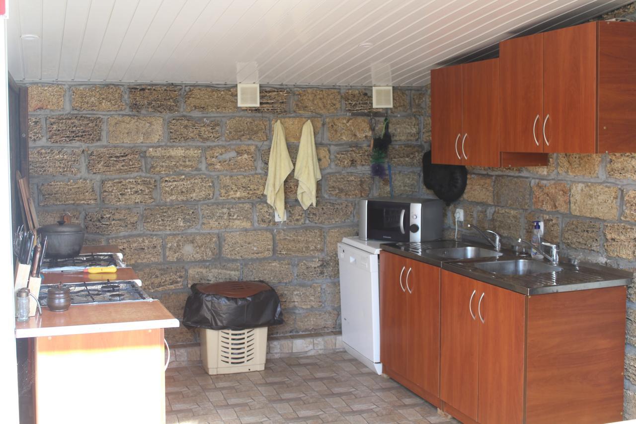Hotel-Complex Mizh Triokh Ozer Svityaz' Exterior foto